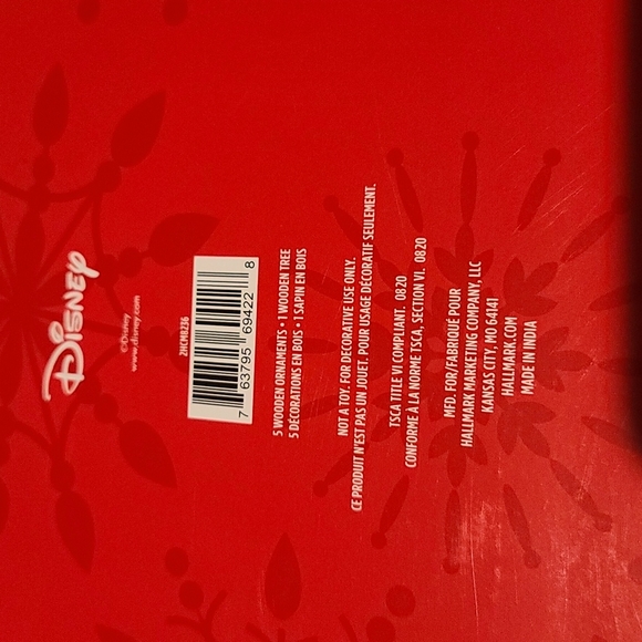 Brand new Hallmark Disney mini Christmas tree plus ornaments - Picture 6 of 7